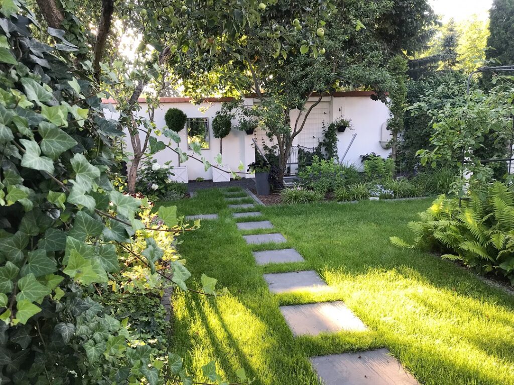 mój ogród, jak urządzić ogród, stary ogród, nastrojowy ogród, ogród z klimatem, klimatyczny ogród